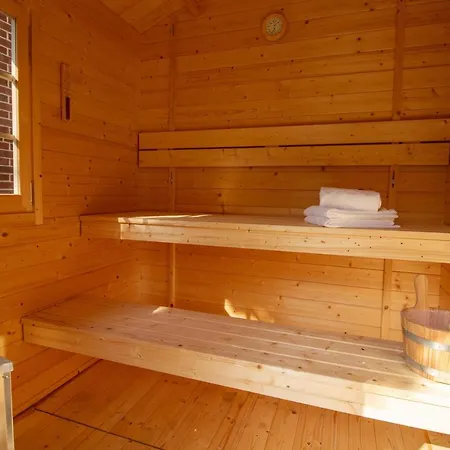 Up Besoeoek - Wildrose Mit Sauna Апартаменты *